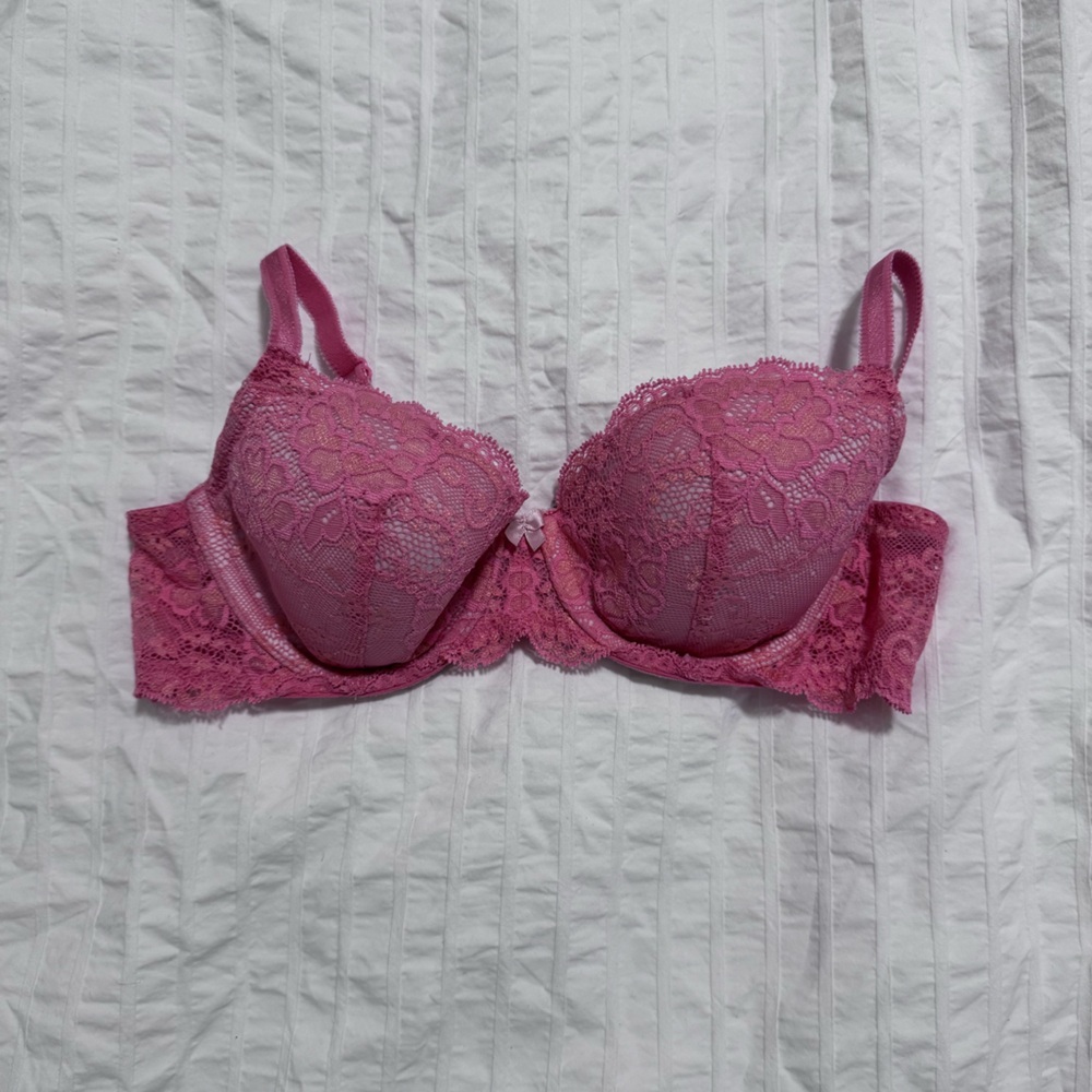 Romantic Pink Lace Victoria’s Secret Demi Bra – Discontinued | Size 34B